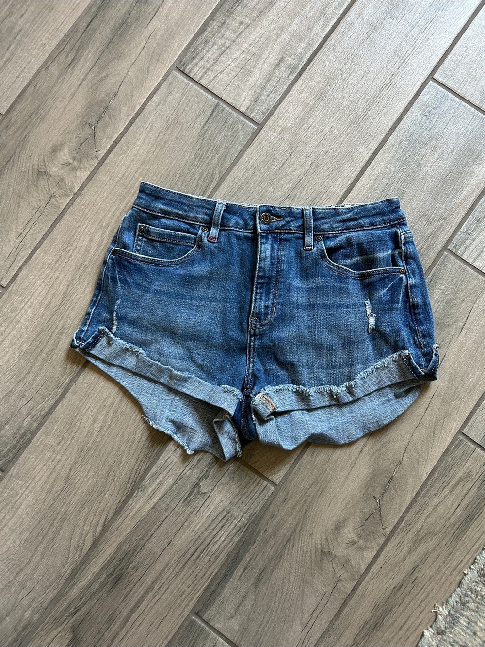 Idyllwind Distressed Rolled-Hem Denim Shorts - Blue